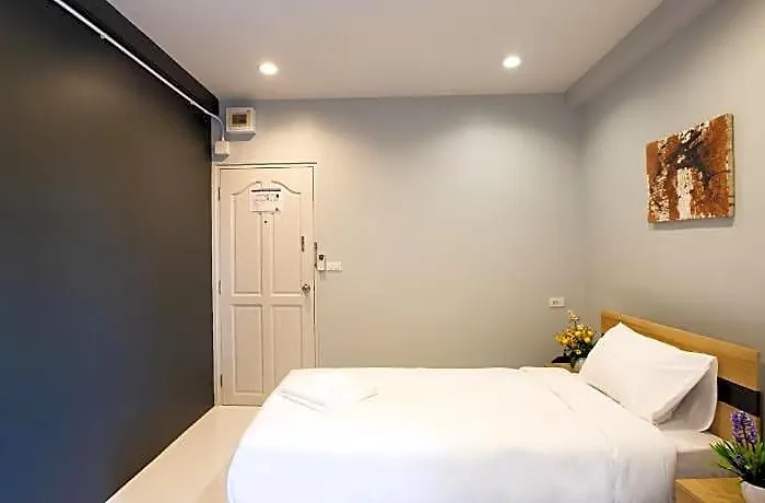 Hotel 185@surawong 4*